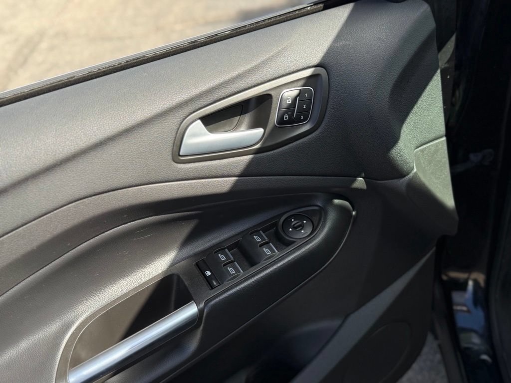 Certified 2019 Ford Escape Titanium AWD/4WD image 13