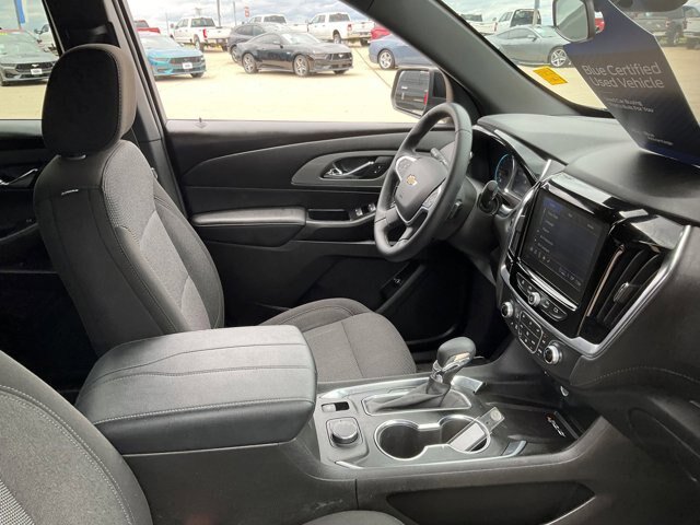 Used 2023 Chevrolet Traverse LT FWD image 17
