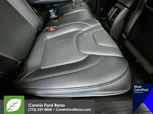 Used 2021 Jeep Cherokee Latitude Lux w/ Comfort/Convenience Group AWD/4WD image 32