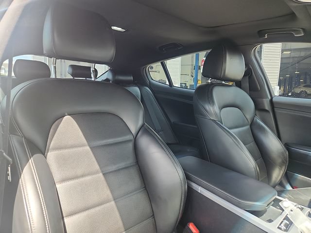 Used 2018 Kia Stinger GT2 RWD image 33