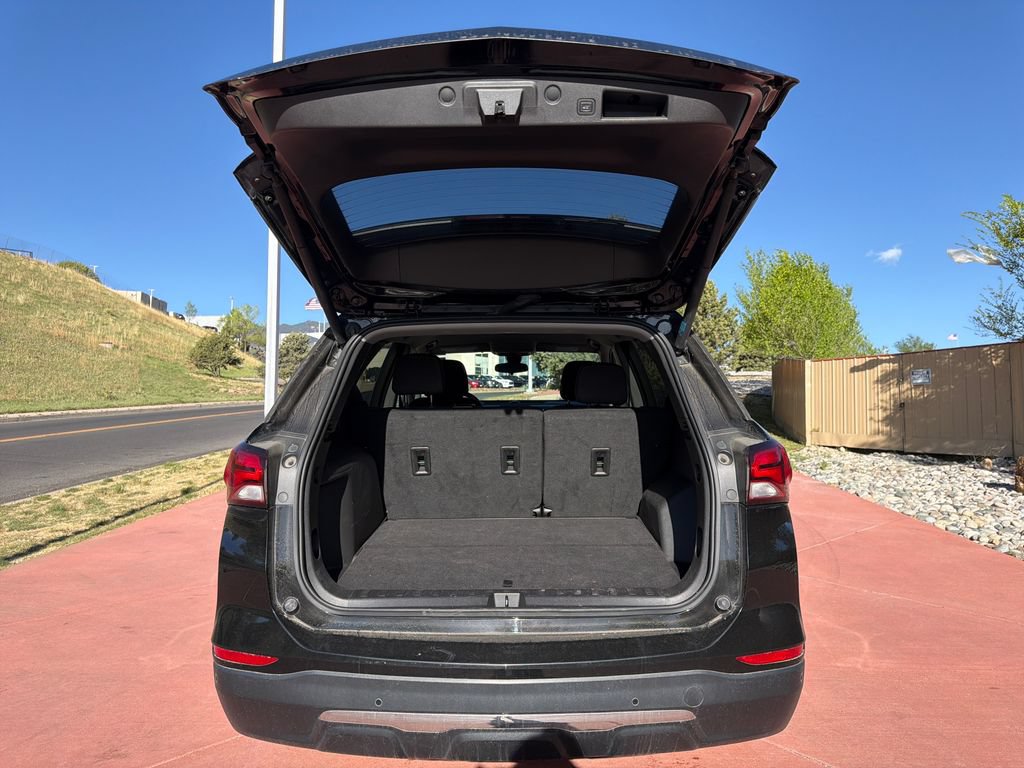 Used 2024 Chevrolet Equinox LT AWD/4WD image 25