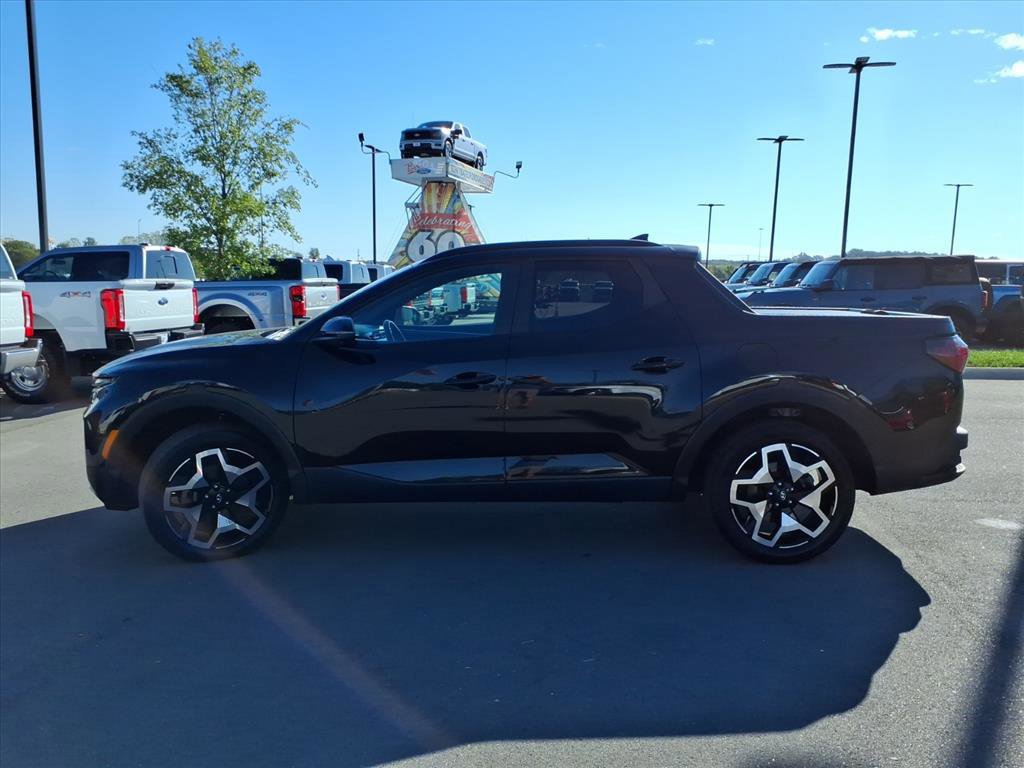 Used 2023 Hyundai Santa Cruz Limited image 2