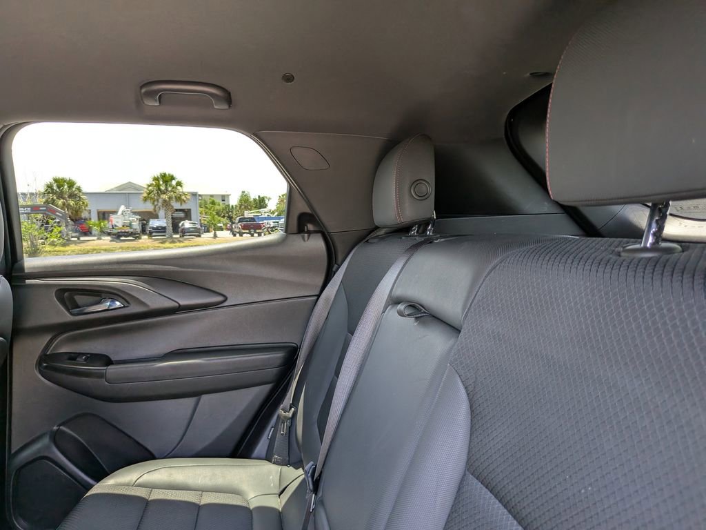 Used 2023 Chevrolet TrailBlazer RS AWD/4WD image 81