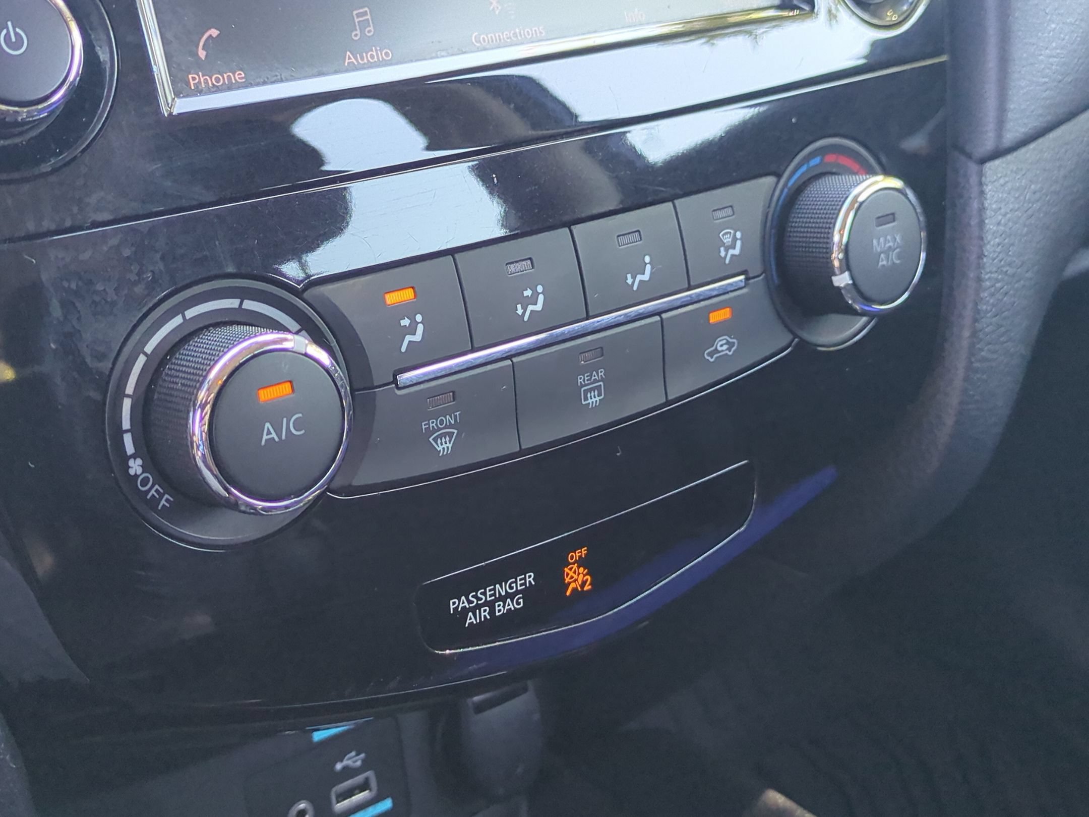 Used 2019 Nissan Rogue S AWD/4WD image 22