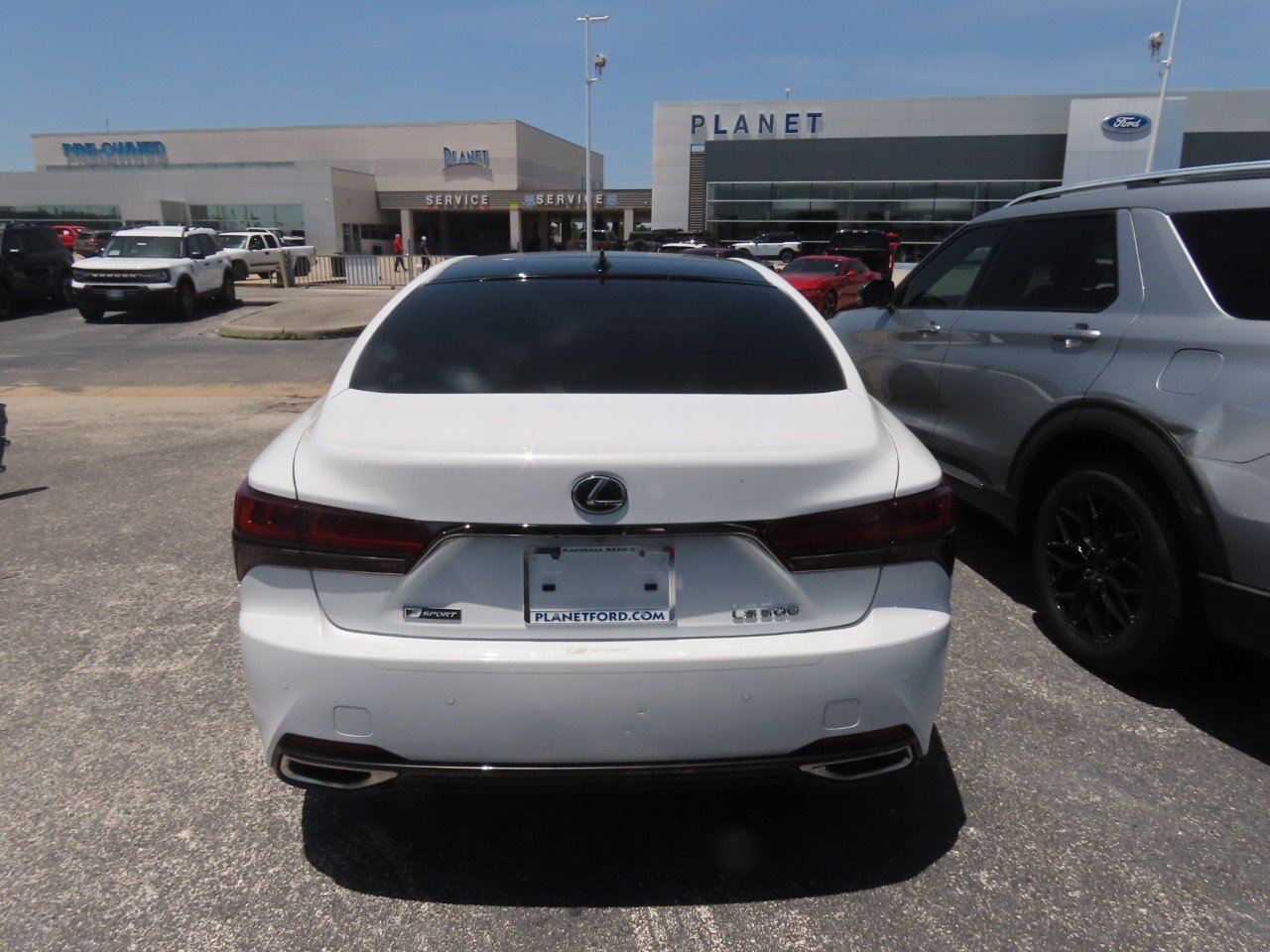 Used 2021 Lexus LS 500 F Sport w/ Accessory Package (Z2) RWD image 12