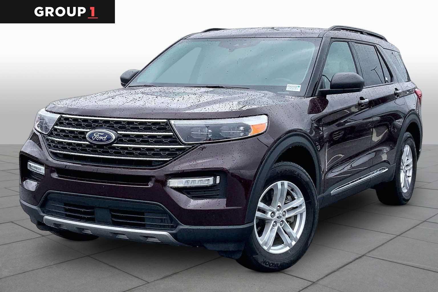 Certified 2023 Ford Explorer XLT w/ Equipment Group 202A