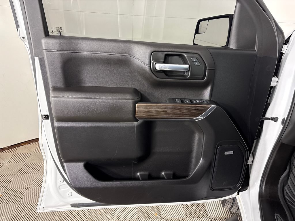 Used 2021 Chevrolet Silverado 1500 LT Trail Boss w/ Convenience Package II AWD/4WD image 16