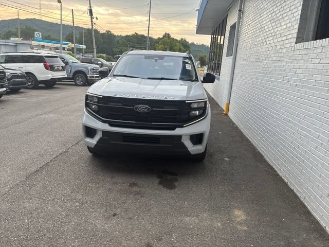 Certified 2025 Ford Expedition Active RWD image 8