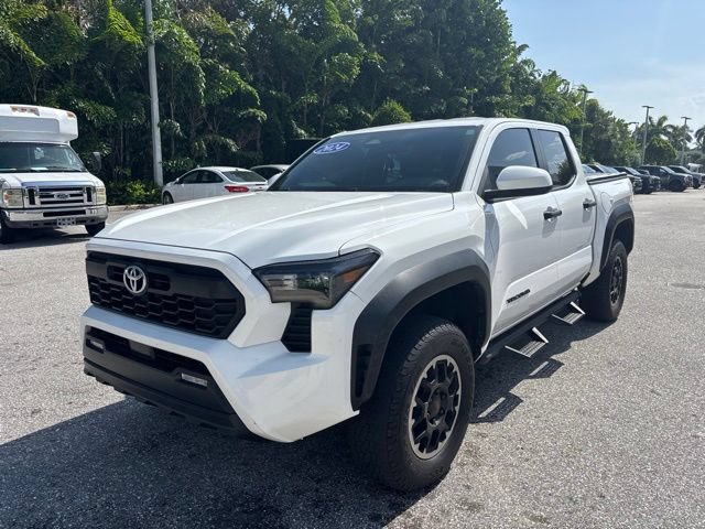 Used 2024 Toyota Tacoma TRD Off-Road AWD/4WD image 5