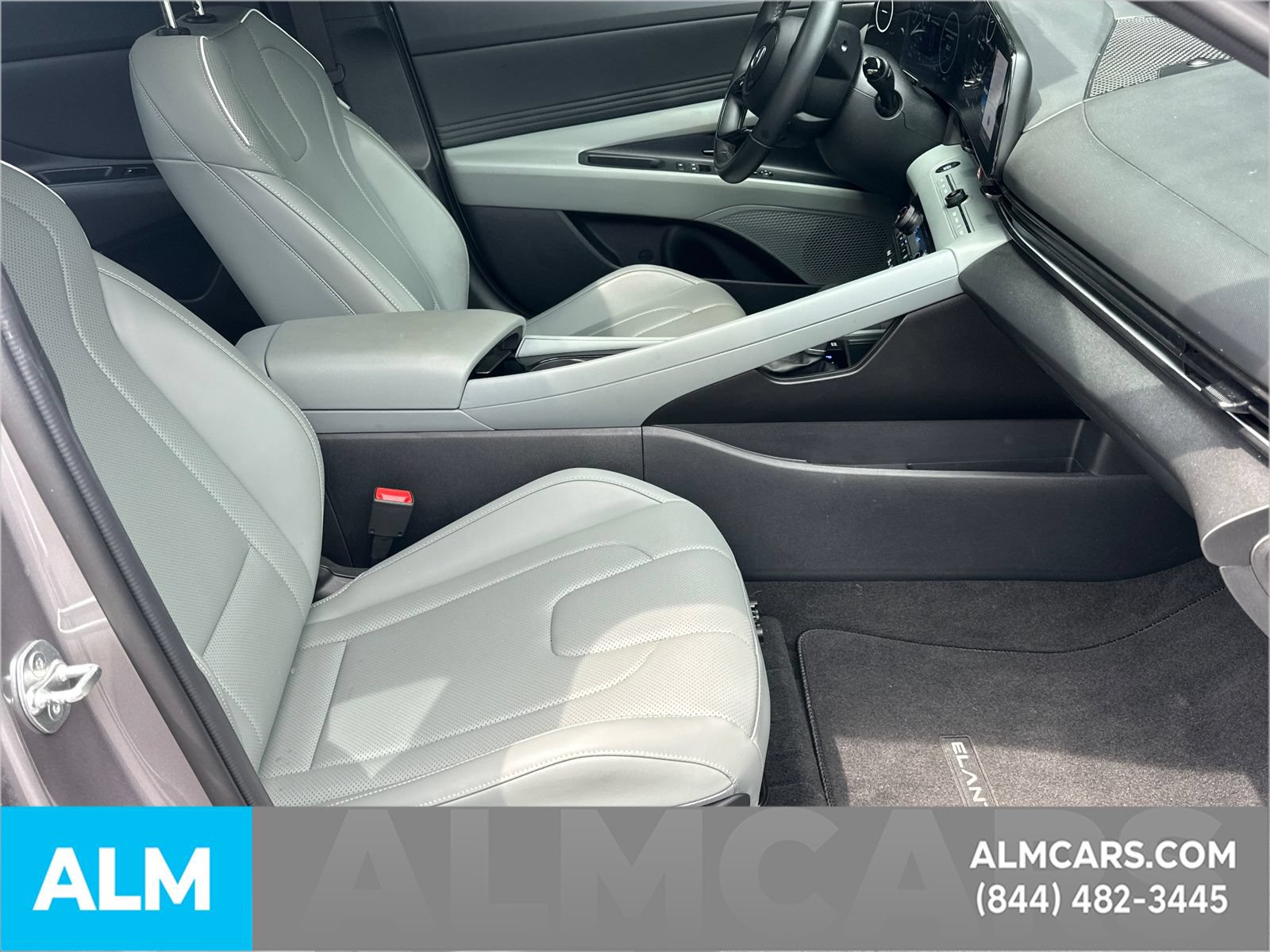 Used 2024 Hyundai Elantra Limited FWD image 15