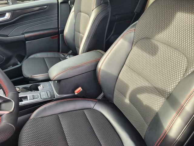 Certified 2025 Ford Escape ST-Line image 11