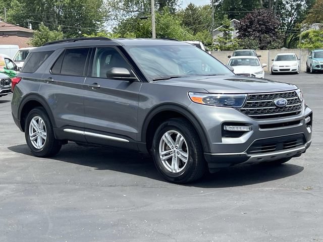 Certified 2024 Ford Explorer XLT w/ Equipment Group 202A AWD/4WD image 7