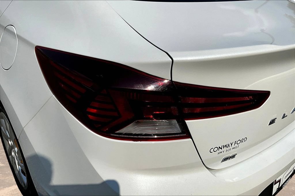 Used 2019 Hyundai Elantra SE FWD image 24