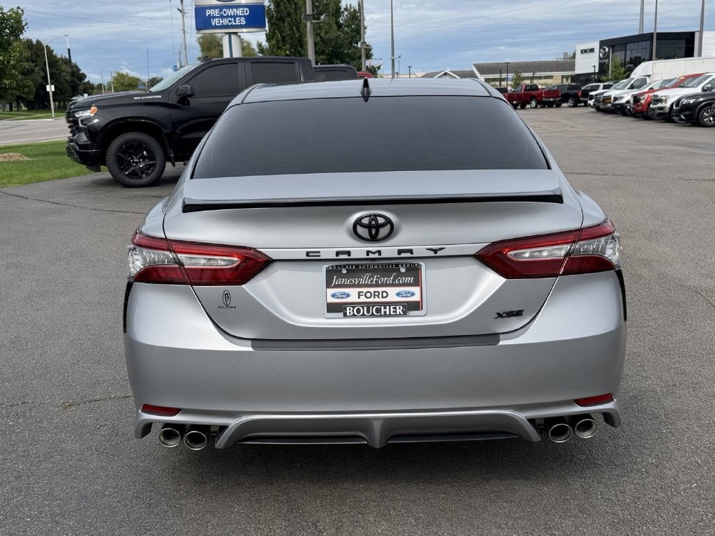 Used 2019 Toyota Camry XSE FWD image 4