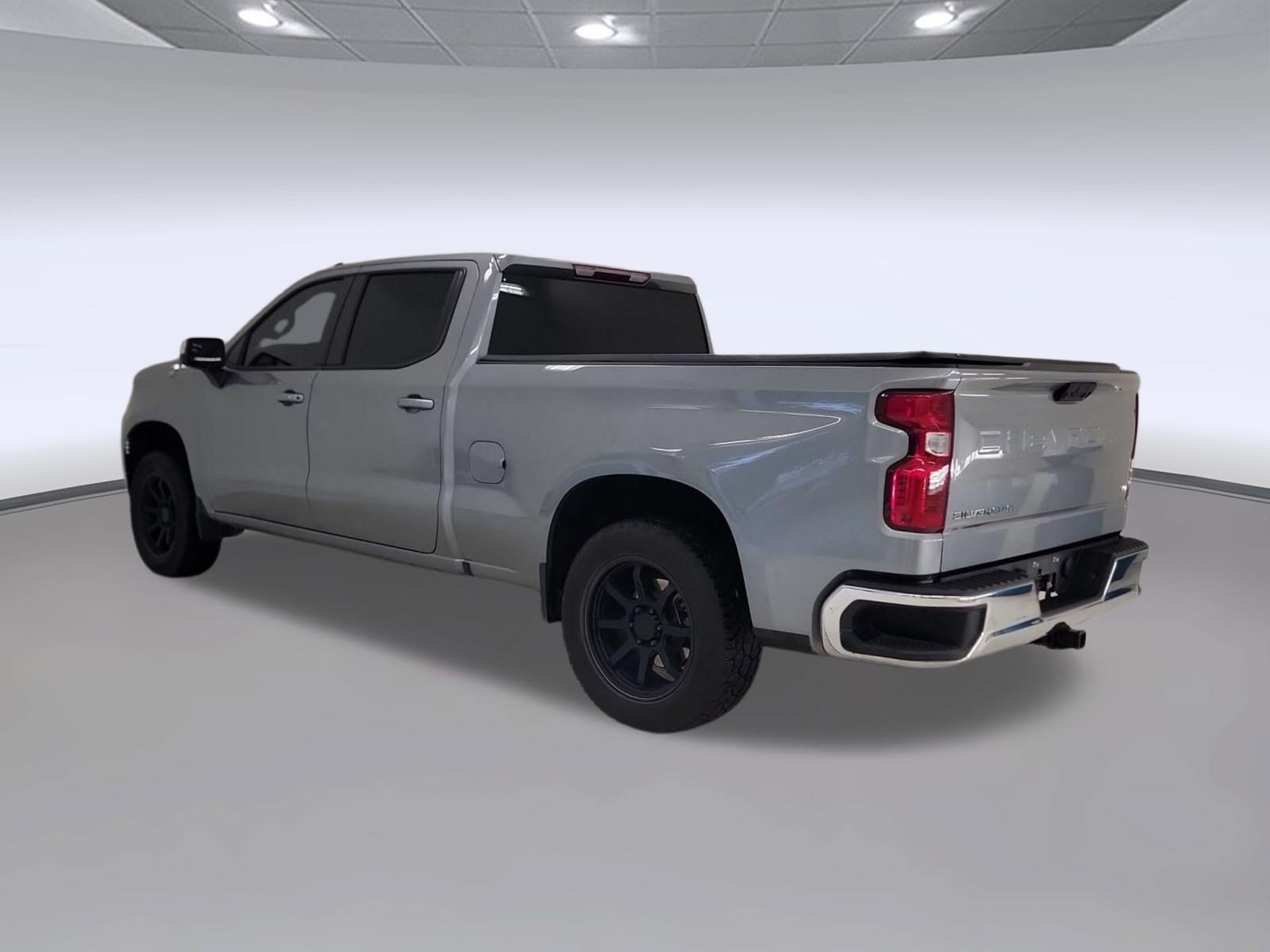 Used 2024 Chevrolet Silverado 1500 LT w/ Protection Package RWD image 3