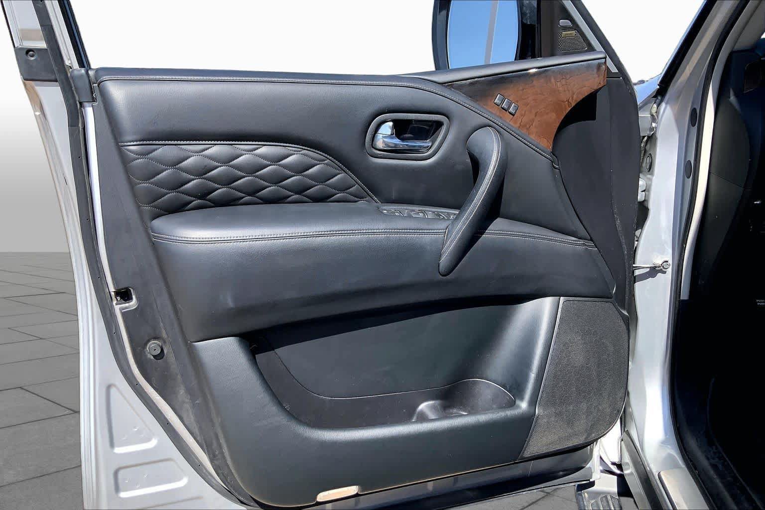 Used 2019 INFINITI QX80 Luxe w/ 22" Wheel Package RWD image 22