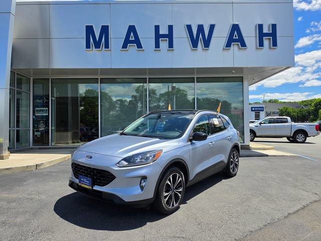 Certified 2022 Ford Escape SEL w/ SEL Stealth AWD Package image 2