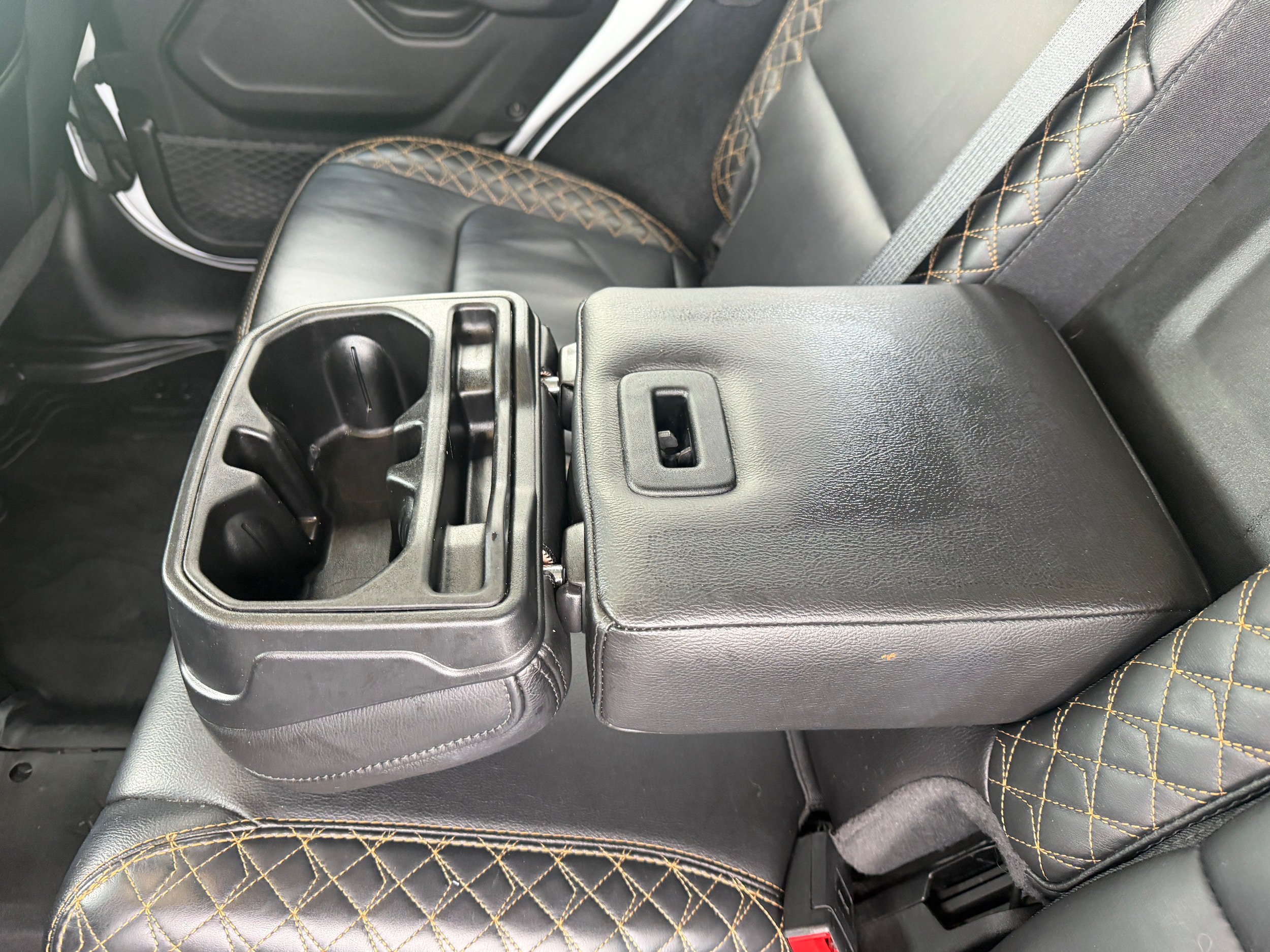 Used 2021 Jeep Wrangler Unlimited Sahara AWD/4WD image 20