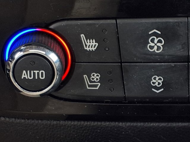 Used 2018 Buick Enclave Premium w/ Experience Buick Package AWD/4WD image 4