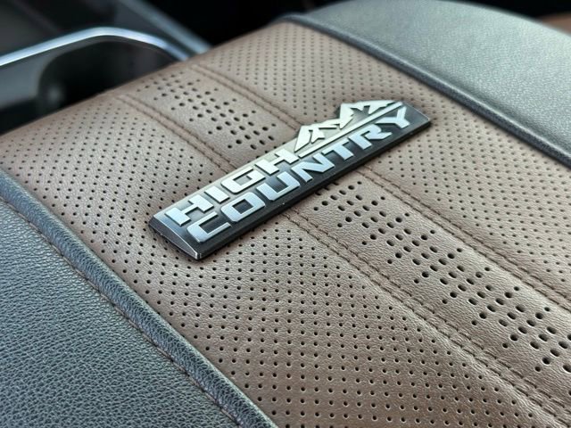 Used 2024 Chevrolet Silverado 3500 High Country image 24
