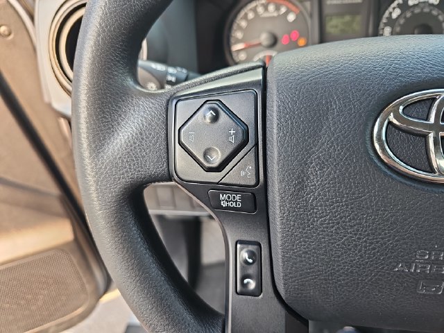 Used 2017 Toyota Tacoma SR AWD/4WD image 17