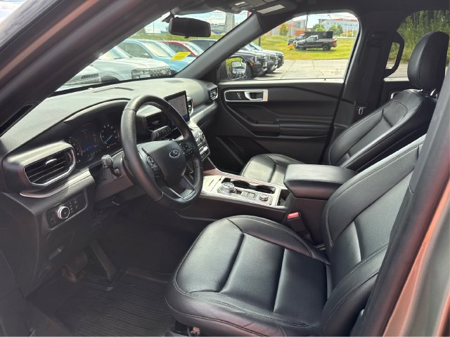 Certified 2020 Ford Explorer XLT w/ Equipment Group 202A AWD/4WD image 11