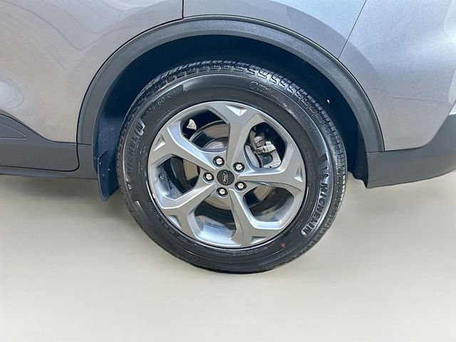 Certified 2025 Ford Escape ST-Line image 9