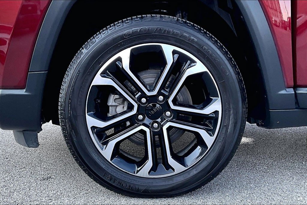 Used 2022 Jeep Compass Limited AWD/4WD image 9
