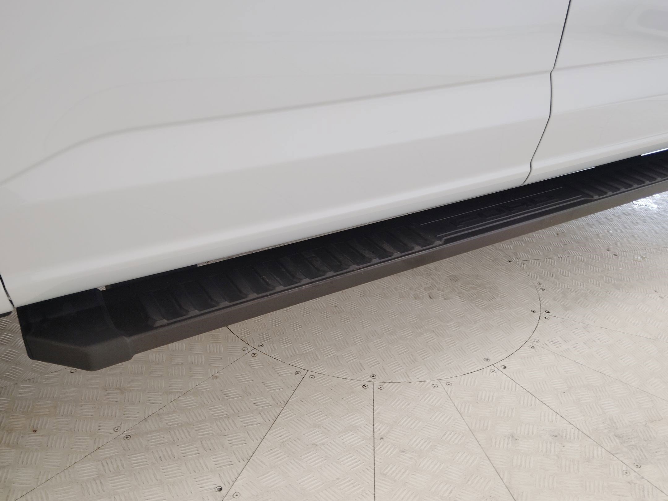 Certified 2025 Ford F150 Lariat w/ Equipment Group 501A Mid image 21