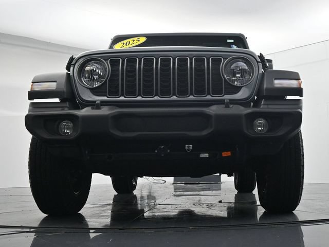 Used 2025 Jeep Wrangler Sport AWD/4WD image 37