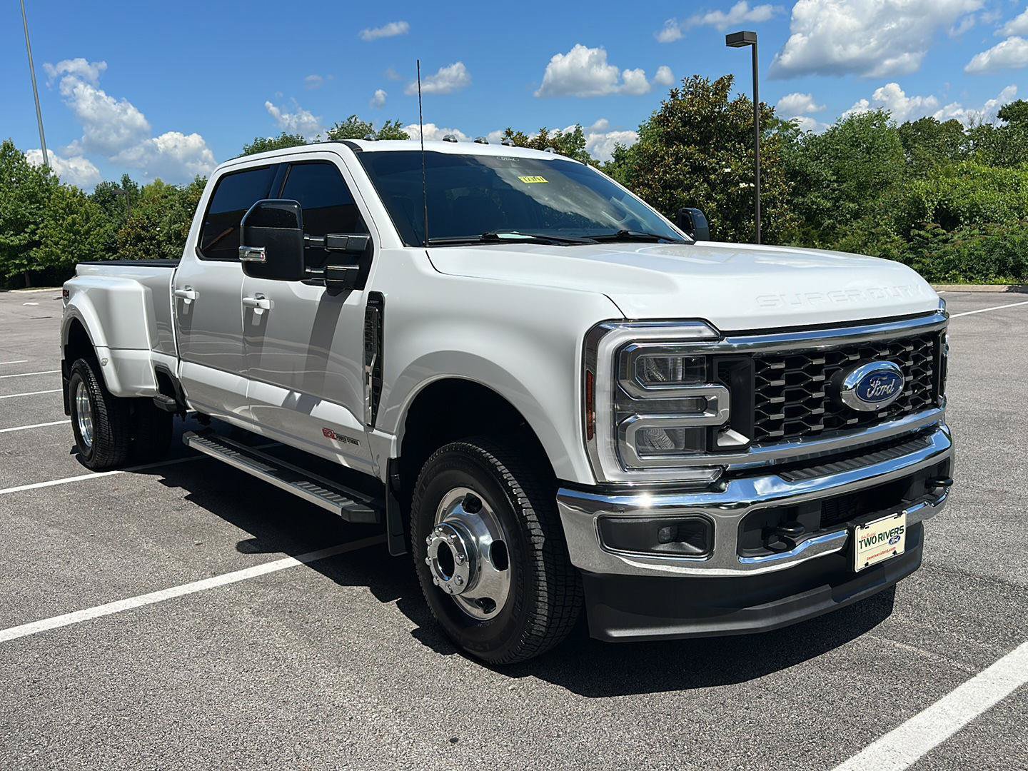 Certified 2024 Ford F350 Lariat w/ FX4 Off-Road Package AWD/4WD image 8