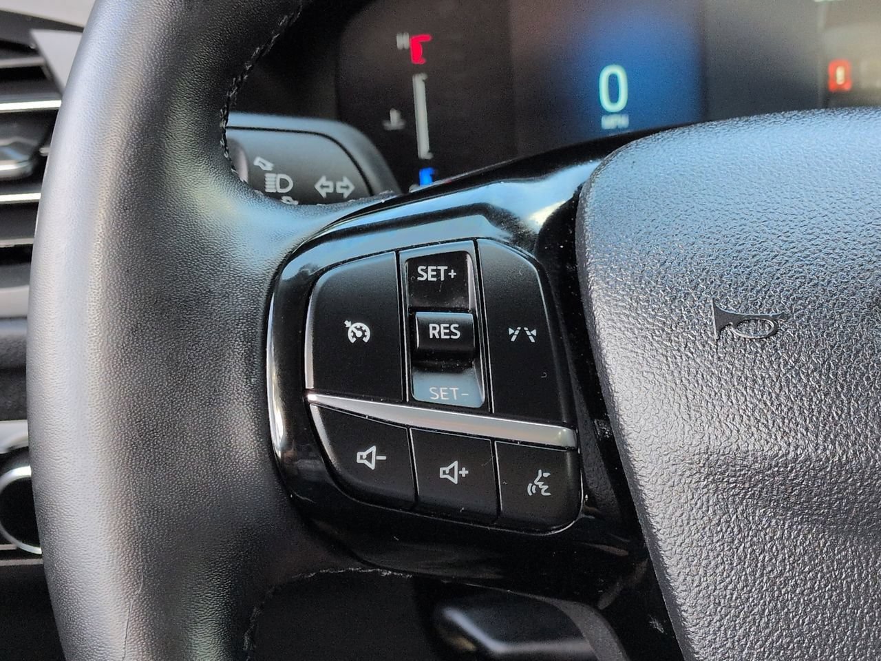 Certified 2024 Ford Escape Active AWD/4WD image 24