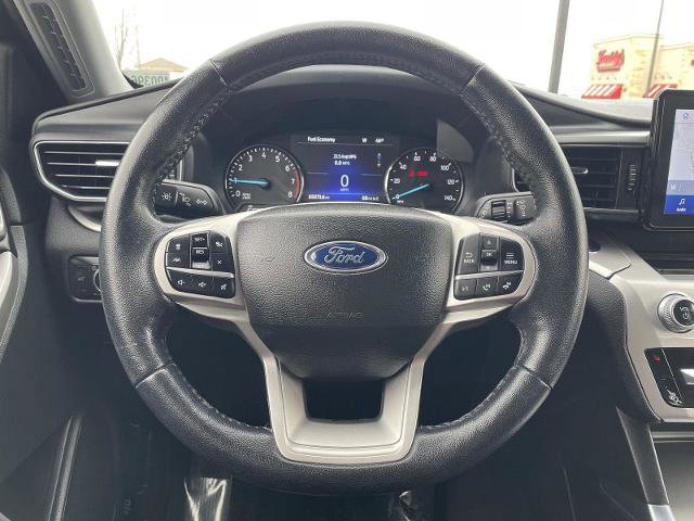 Certified 2022 Ford Explorer XLT w/ Equipment Group 202A image 12