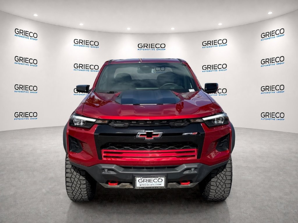 Used 2026 Chevrolet Colorado ZR2 w/ Technology Package AWD/4WD image 2
