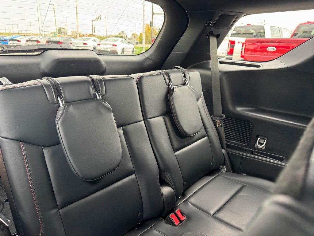 Certified 2025 Ford Explorer ST-Line w/ ST-Line Street Pack image 19
