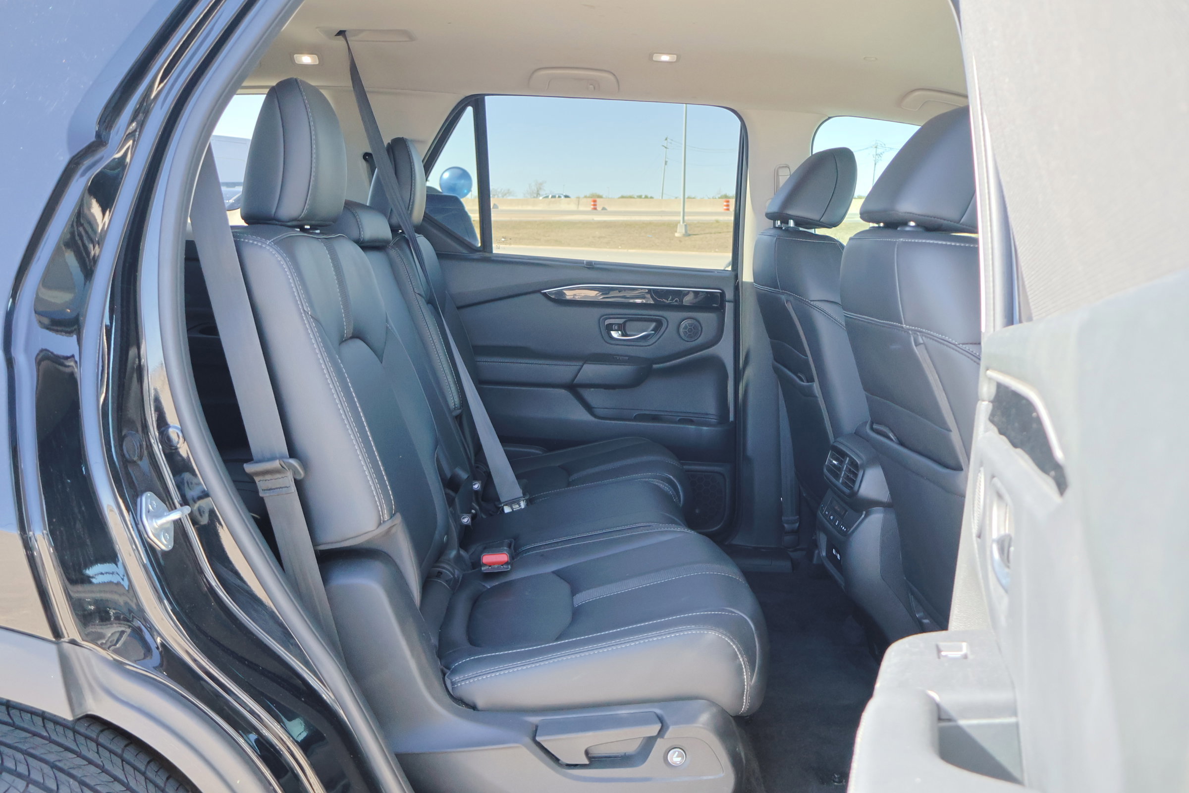 Used 2023 Honda Pilot EX-L image 38