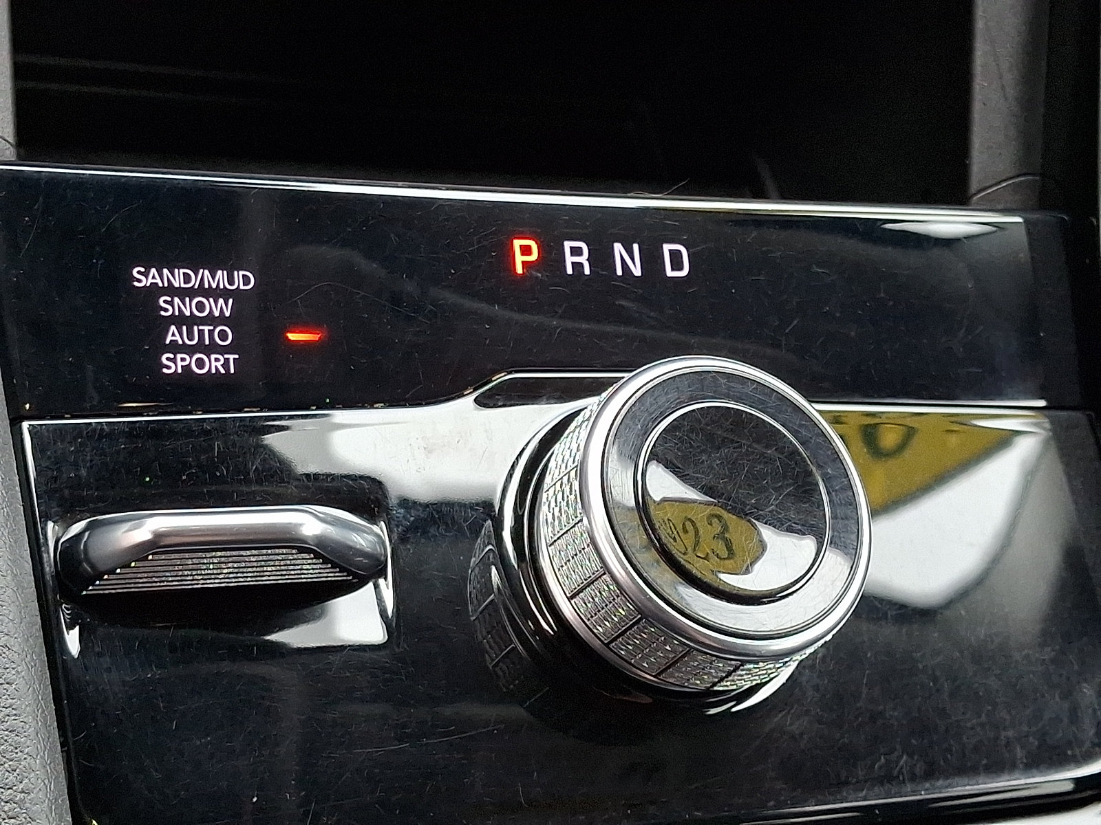Used 2023 Jeep Grand Cherokee Limited AWD/4WD image 16