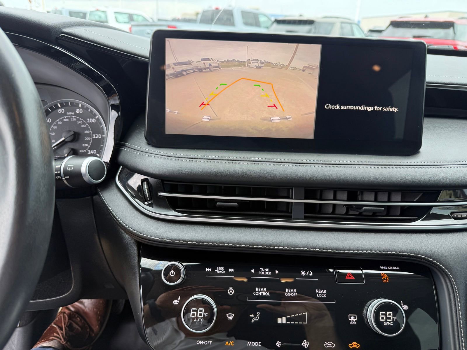 Used 2024 INFINITI QX60 Pure FWD image 16