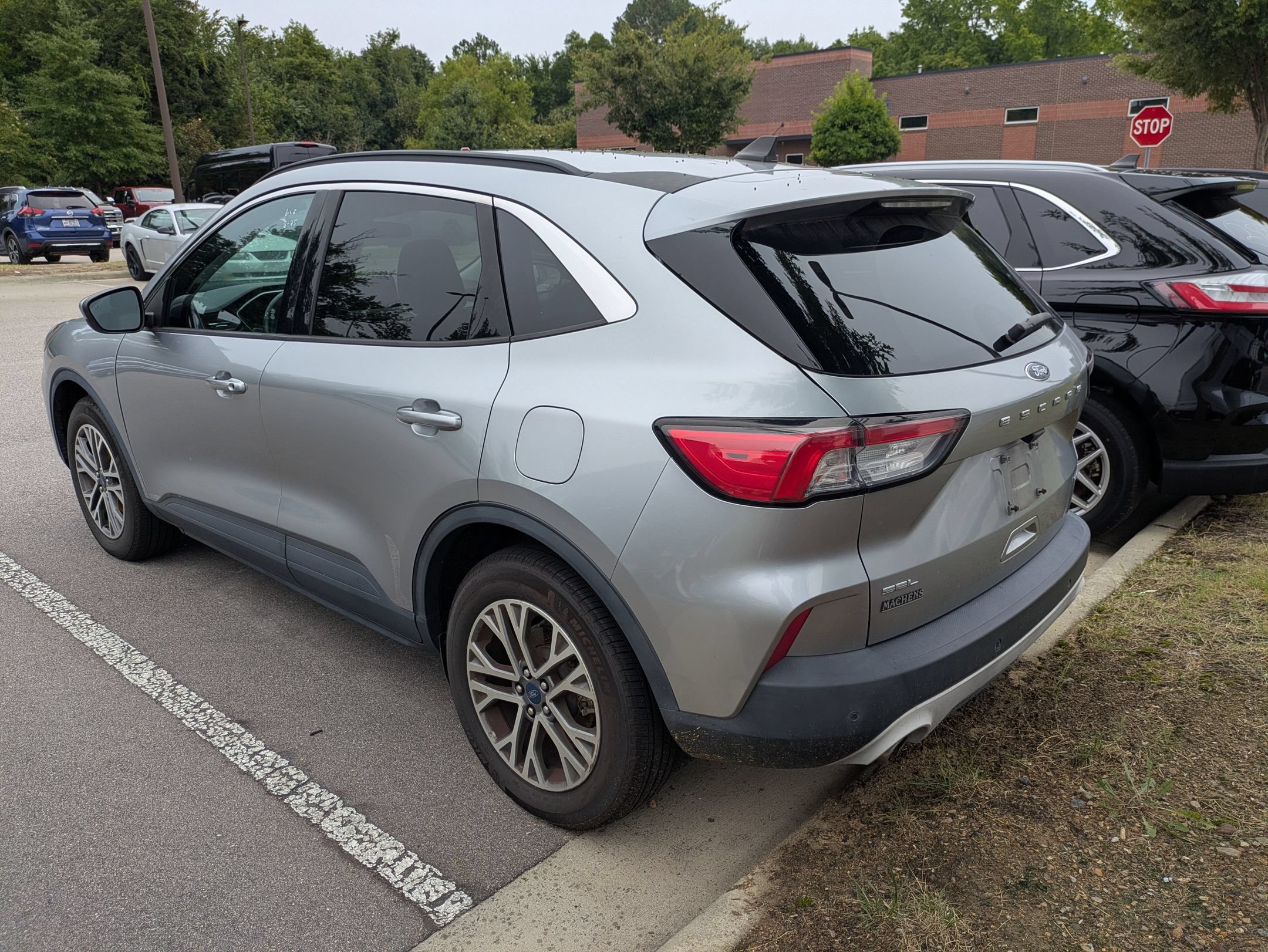 Certified 2021 Ford Escape SEL w/ Technology Package AWD/4WD image 4