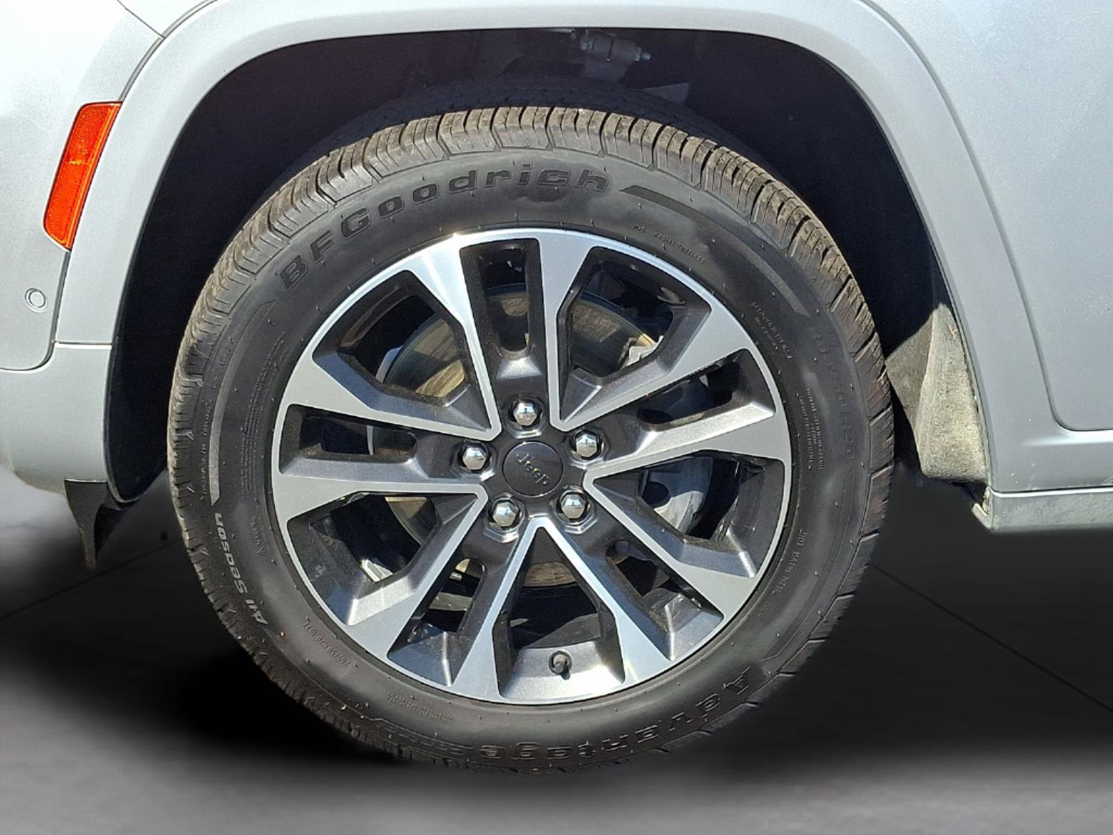 Used 2021 Jeep Grand Cherokee L Overland AWD/4WD image 17