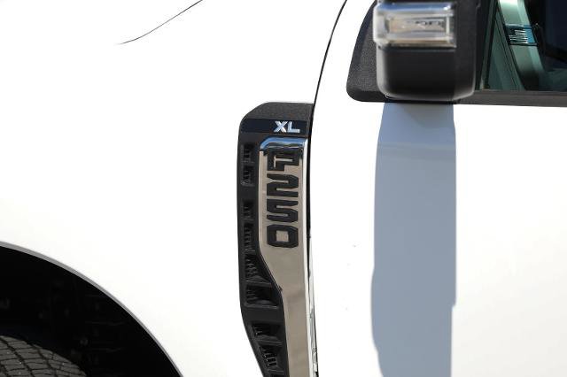 Certified 2023 Ford F250 XL AWD/4WD image 4