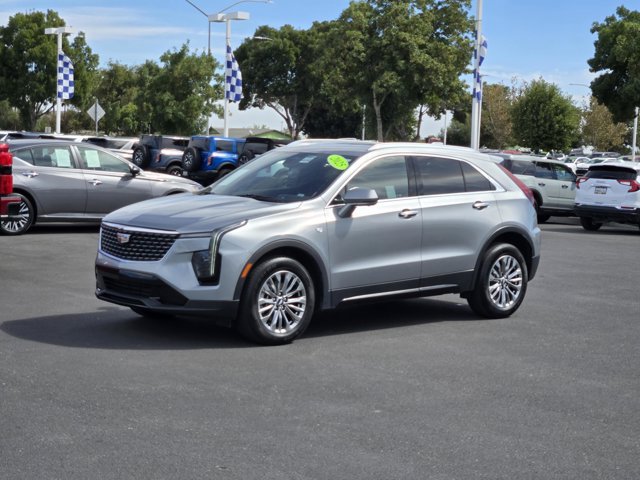 Used 2025 Cadillac XT4 Premium Luxury FWD image 6