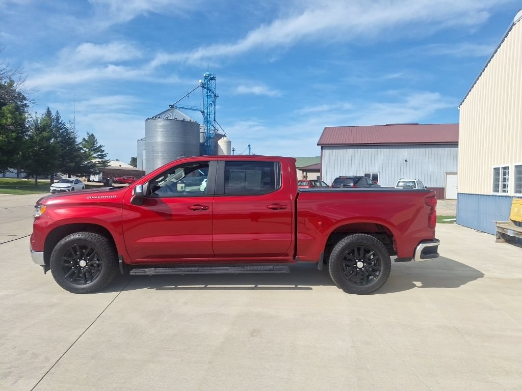 Used 2022 Chevrolet Silverado 1500 LT w/ All Star Edition Plus AWD/4WD image 27