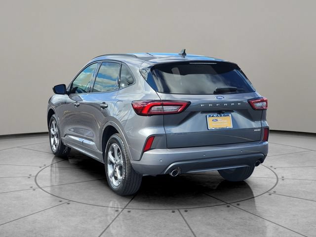 Certified 2023 Ford Escape ST-Line w/ Tech Pack #1 AWD/4WD image 10