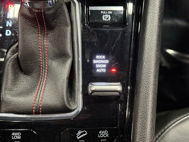 Used 2022 Jeep Compass Trailhawk w/ Trailhawk Convenience Group image 31