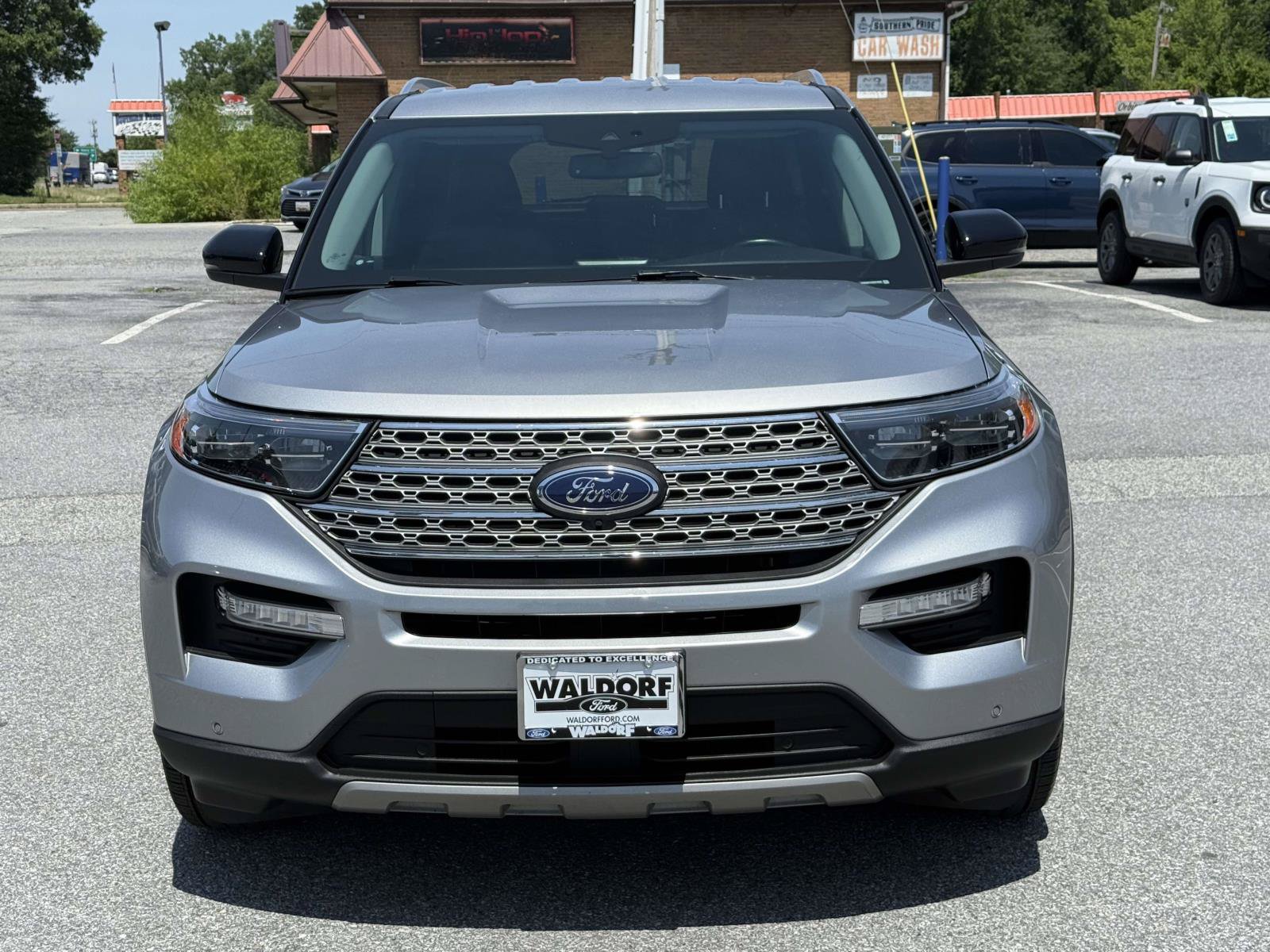 Certified 2021 Ford Explorer Limited AWD/4WD image 6
