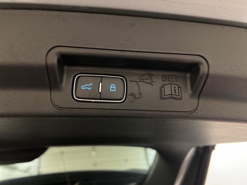 Certified 2023 Ford Explorer XLT w/ Equipment Group 202A image 36