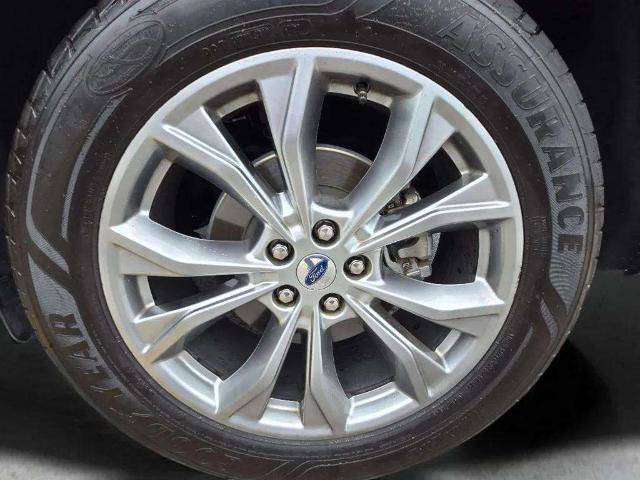 Certified 2020 Ford Explorer XLT w/ Equipment Group 202A AWD/4WD image 35