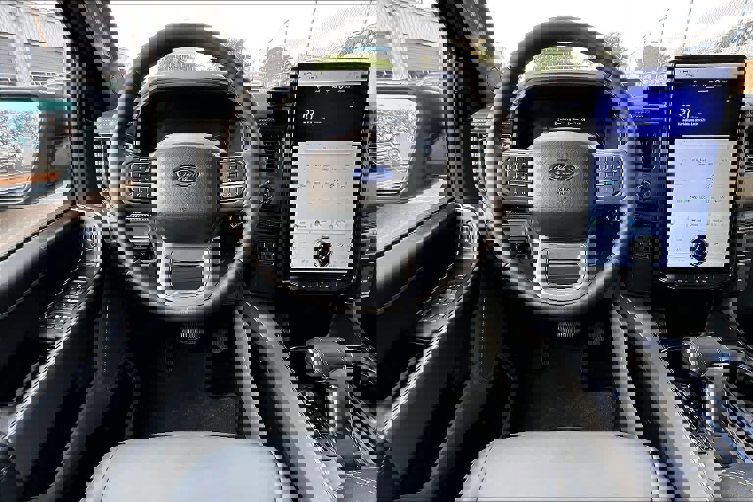 Certified 2025 Ford F150 Lightning Flash w/ Max Trailer Tow Package image 11