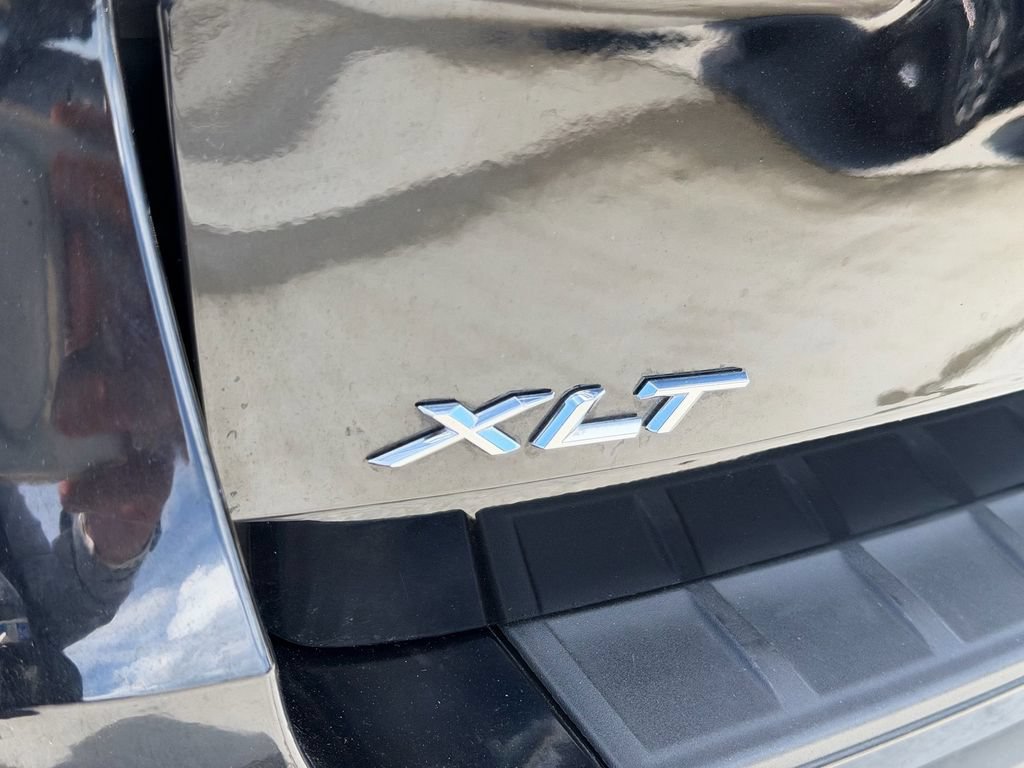 Certified 2024 Ford Explorer XLT w/ Equipment Group 202A AWD/4WD image 15